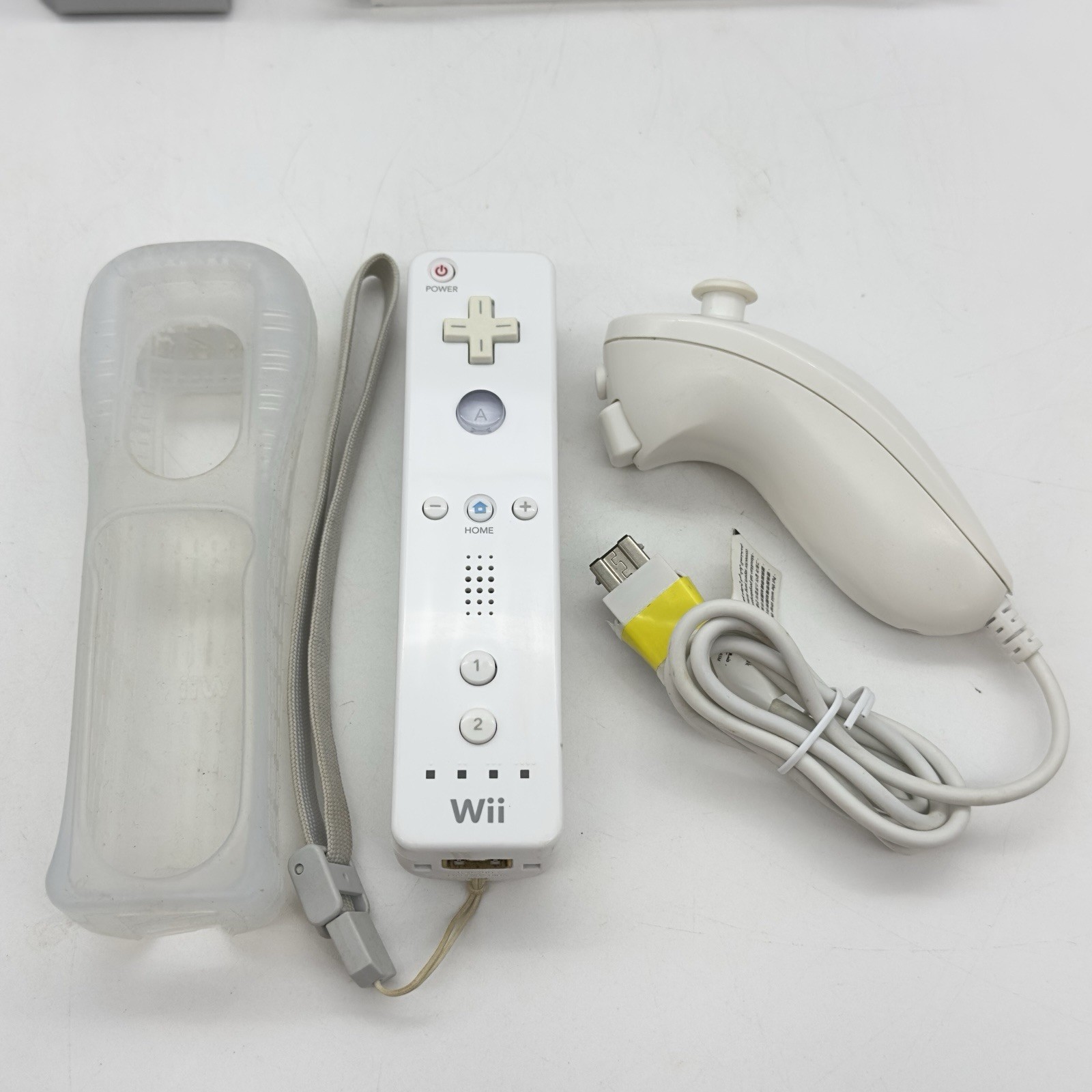 Nintendo Wii RVL-001 Console Bundle TESTED Controllers Super Mario Bros Manuals