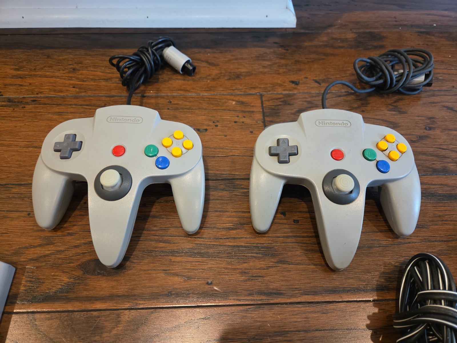 Nintendo 64 N64 Console + 6 Games & 2 Controllers Mario, Star Wars, 007 Goldeney