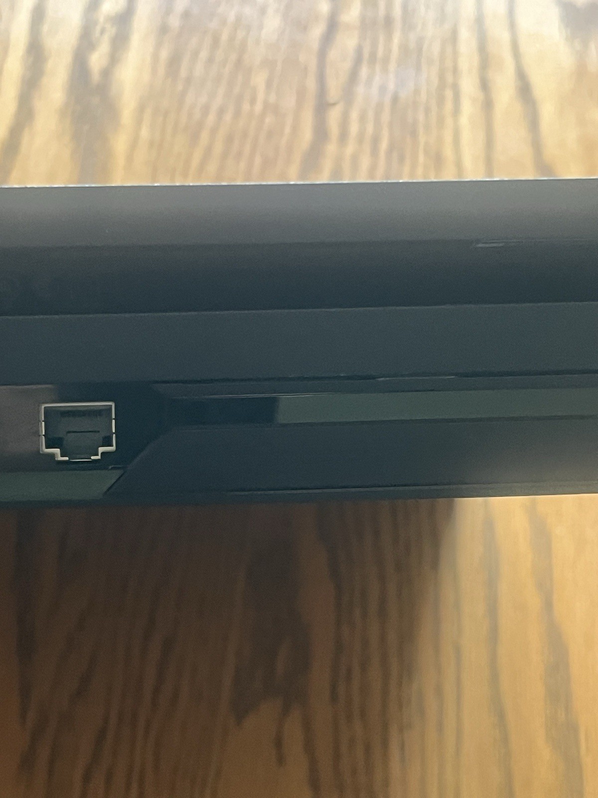 playstation 4 pro cuh-7215b 1TB Bundle Great Condition !