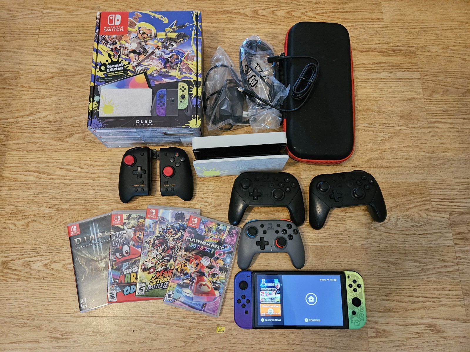 Nintendo Switch OLED Splatoon Edition ( 256 GB M.SD, 4 Games, Pro Controllers +)