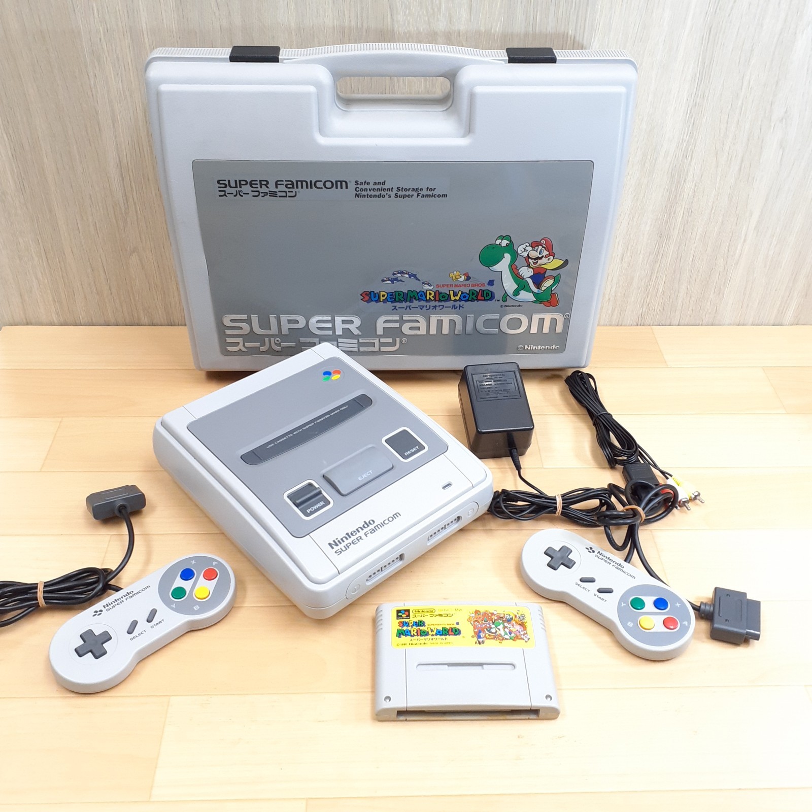 Nintendo Super Famicom Console with Mario World Storage Case &Game Japanese SNES