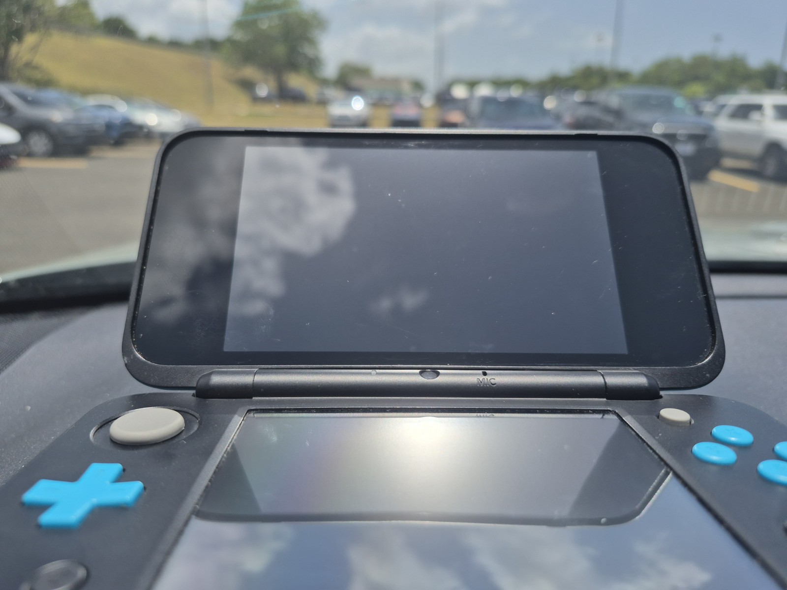 Clear Screens! NEW Nintendo 2ds XL 128 GB Tested & Works like the 3ds XL
