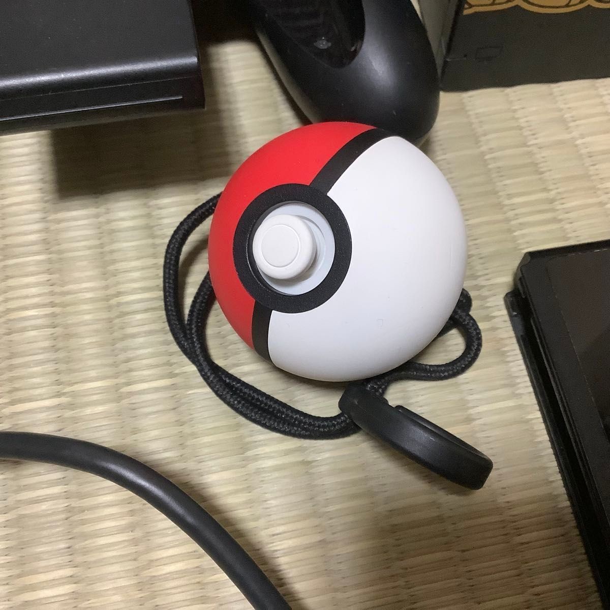 Nintendo Switch Pokémon Let’s Go! Pikachu Set with Poké Ball Plus Japan Used