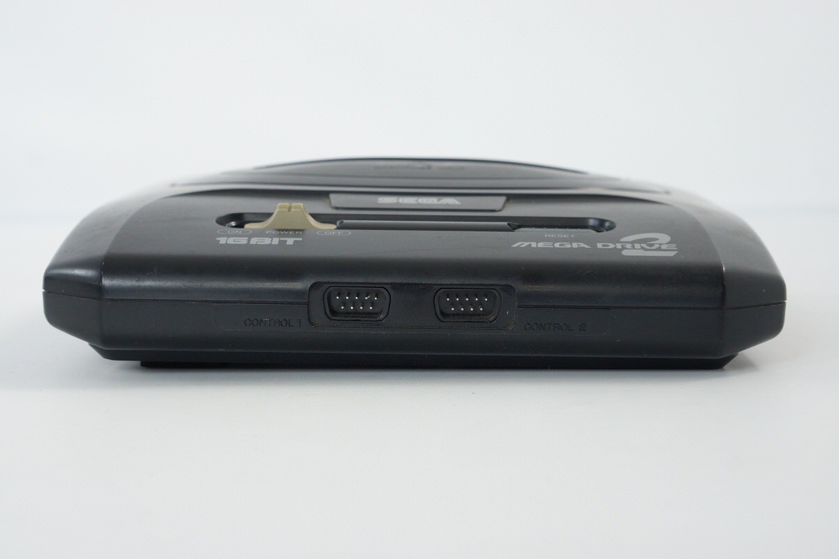 MEGA DRIVE 2 Console «System Only» HAA-2502 Tested JAPAN Game A20031301