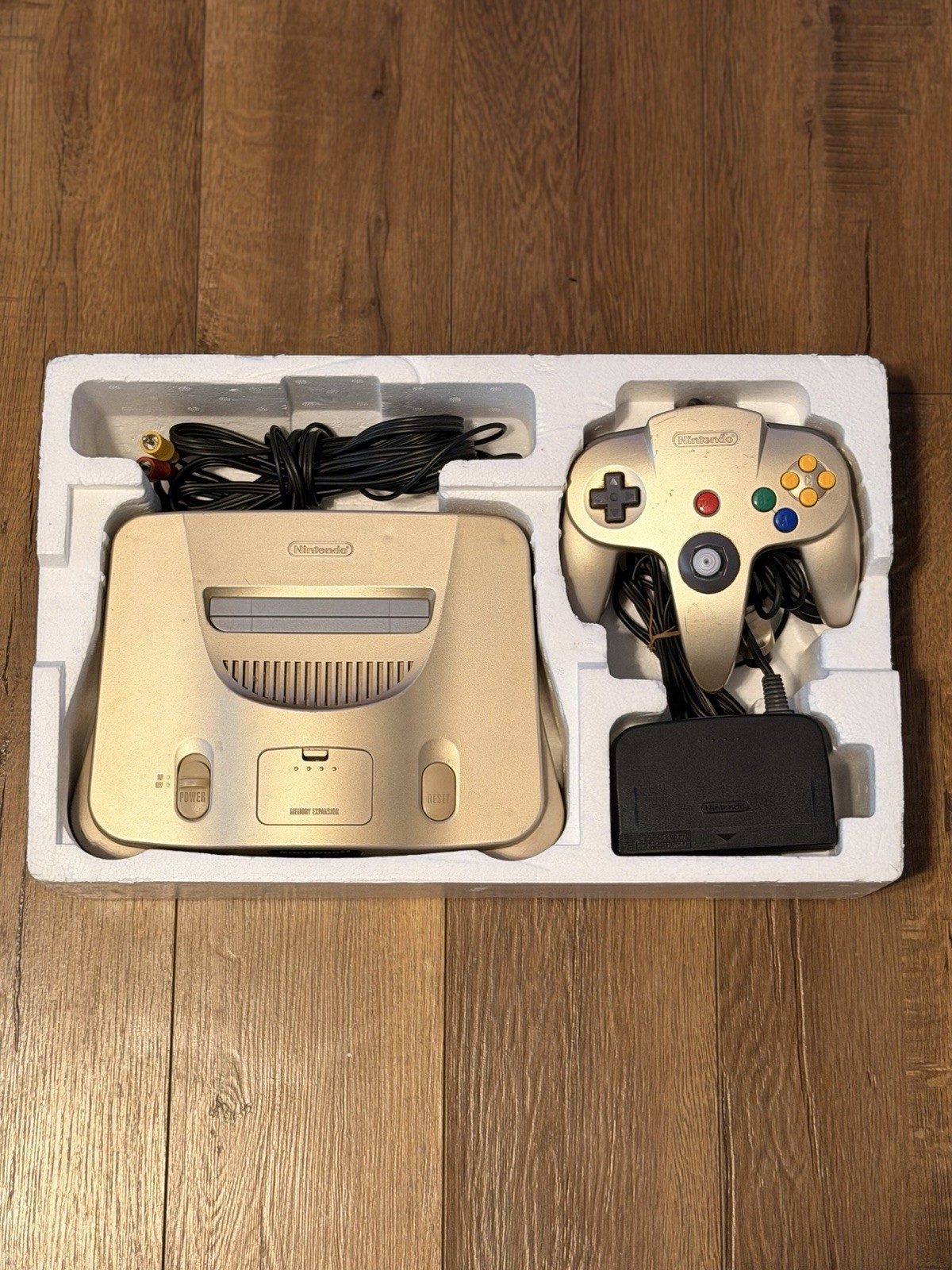 Nintendo 64 N64 Gold Console Compete In Box – NUS-001 JPN – Tested
