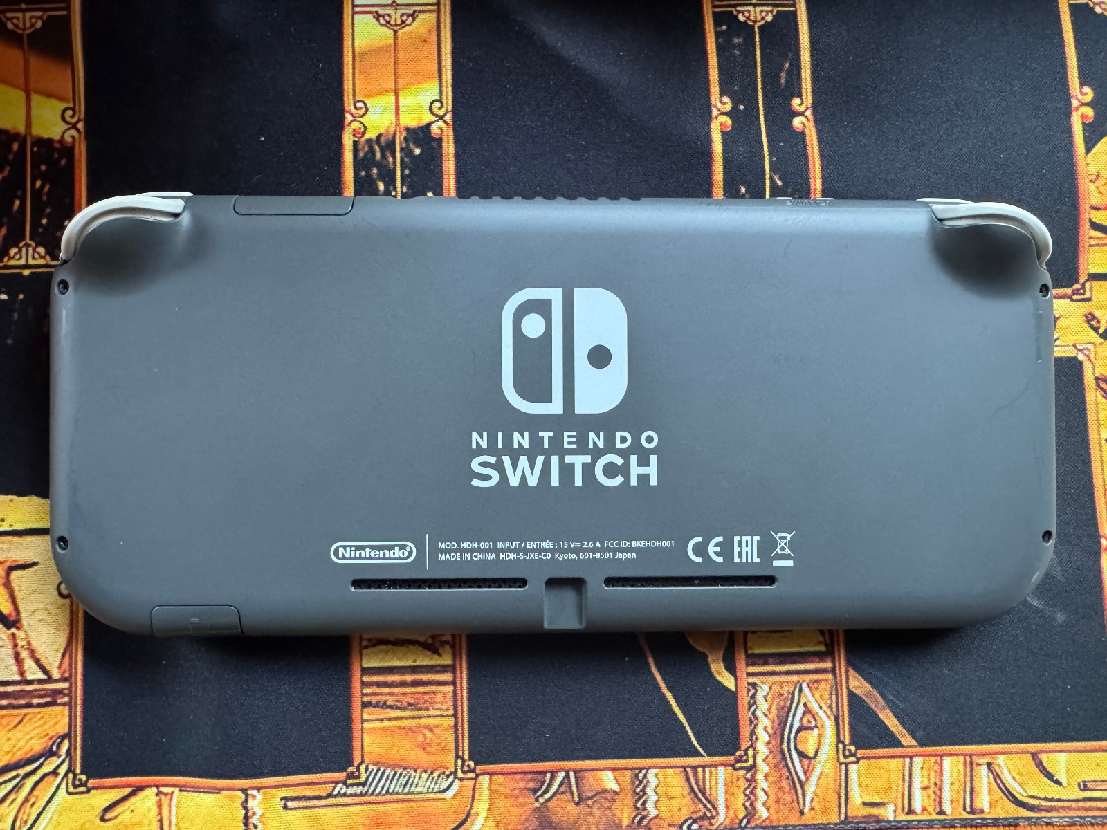 Nintendo Switch Lite 32GB + 512gb sd card & Charger – Grey – Mint Condition (US)