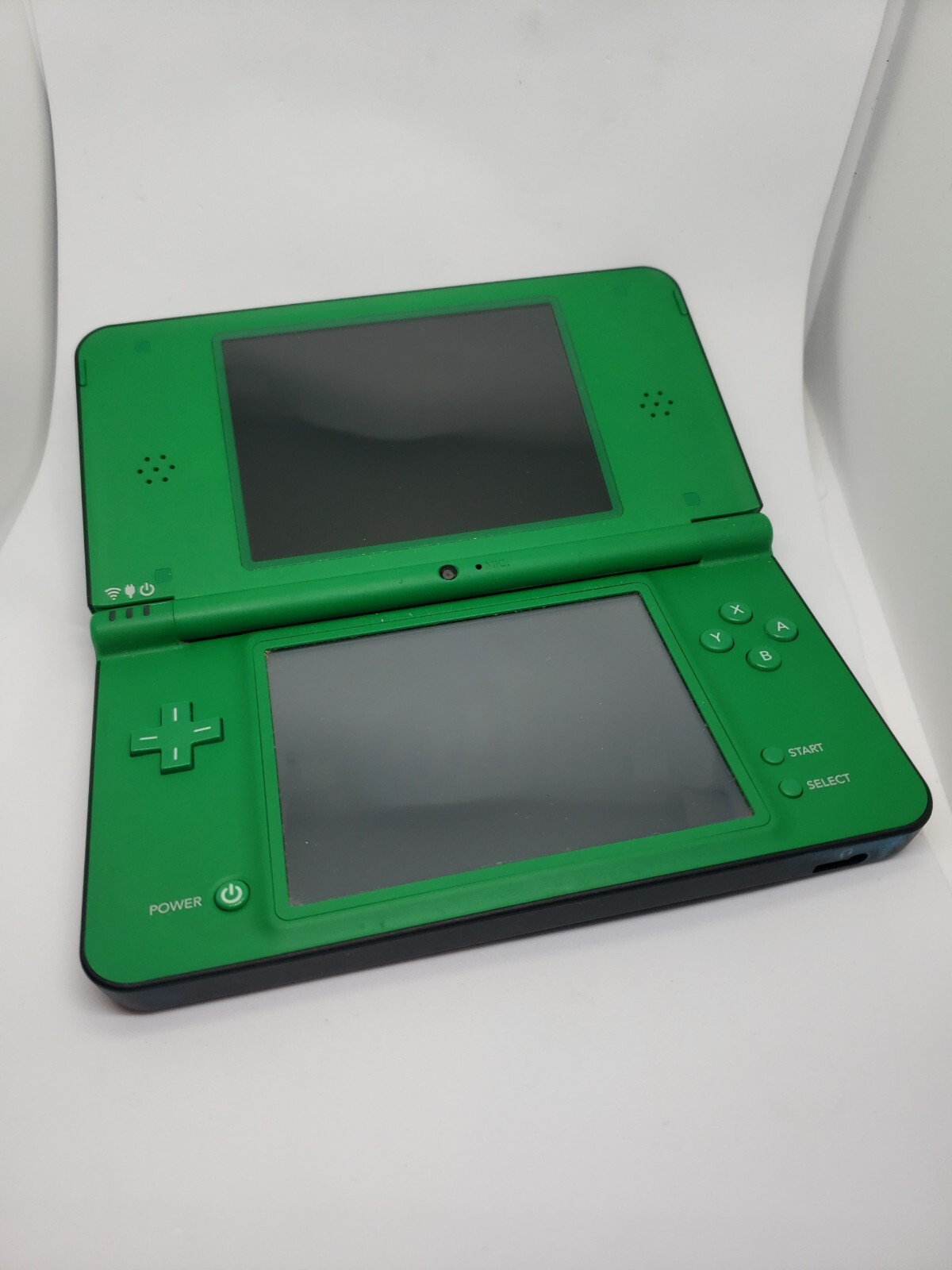 Nintendo DSi LL (JAPAN VERSION, Menu in Japan, USA Games work!) Ships from USA!!