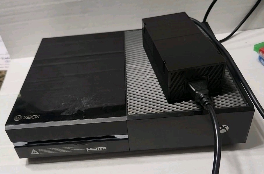 Broken Microsoft Xbox One 500GB Console 1540 Bad Disc Drive & HDMI