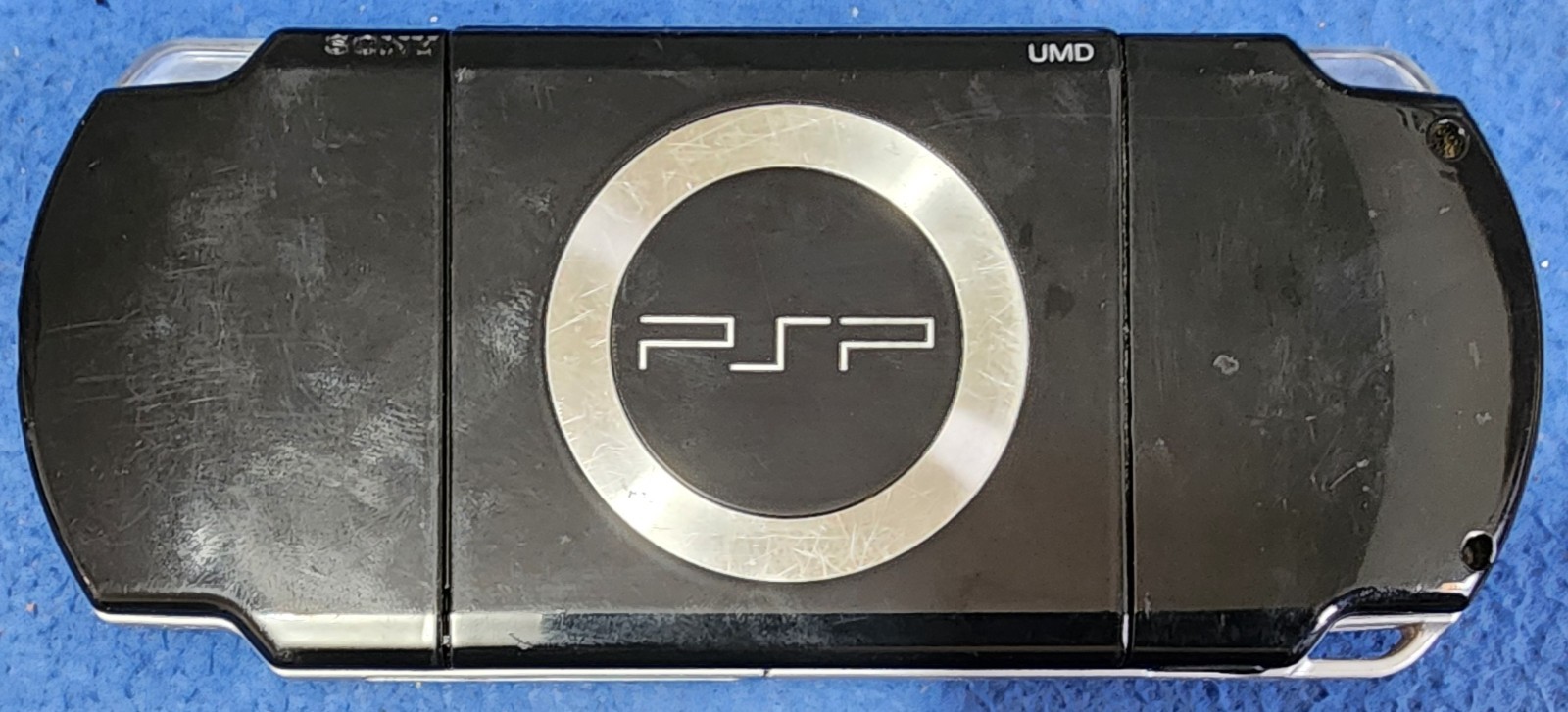 Sony PlayStation Portable PSP 2001 Handheld Black W/ Charger & SD Card TESTED