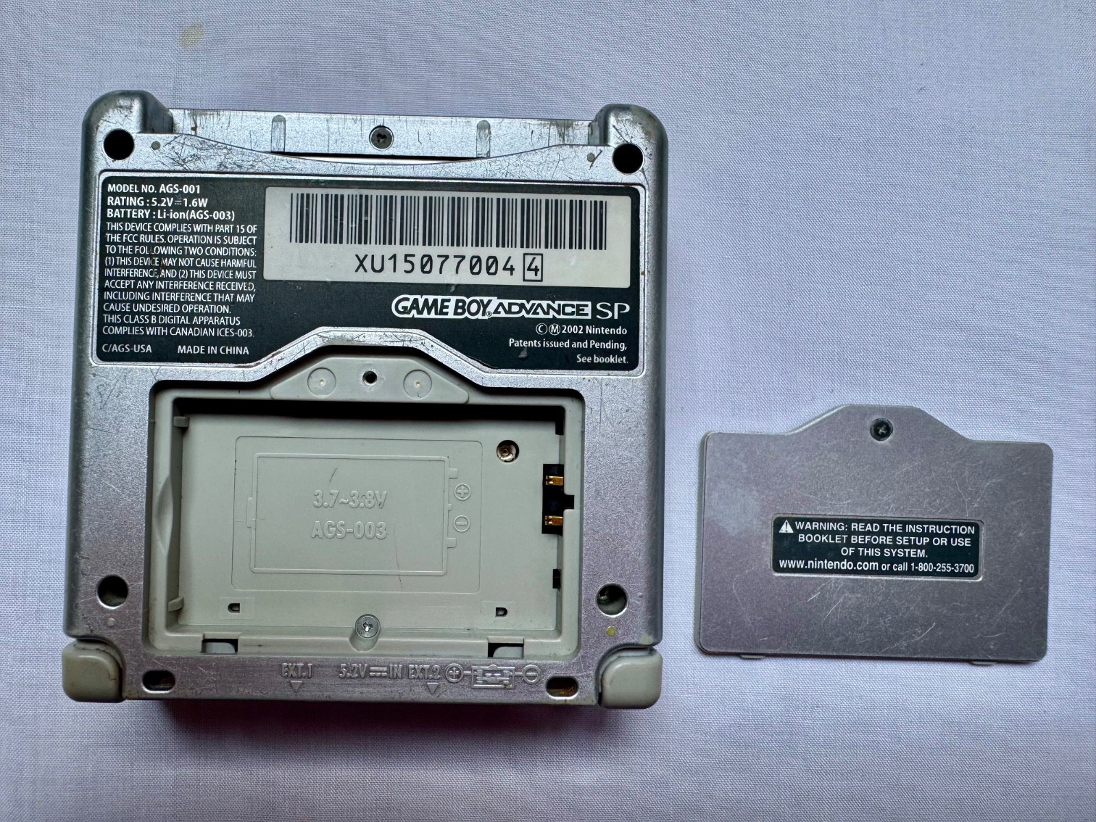 Nintendo Gameboy Advance SP AGS001 Metal Silver Handheld w/ USB Cable & Battery