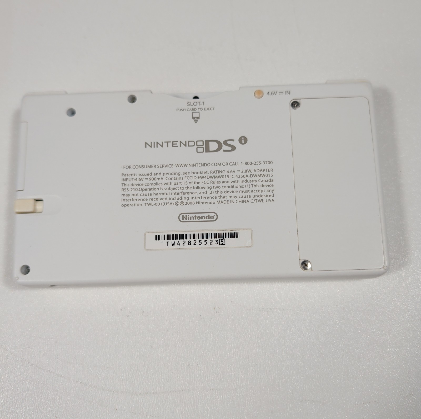 Nintendo DSi White Preloaded Library (8 games) Cartridge Game (1) Charger Stylus
