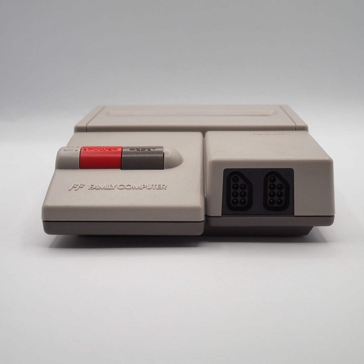 Nintendo New Famicom Console System HVC-101 + Early Famicom Action Games SET