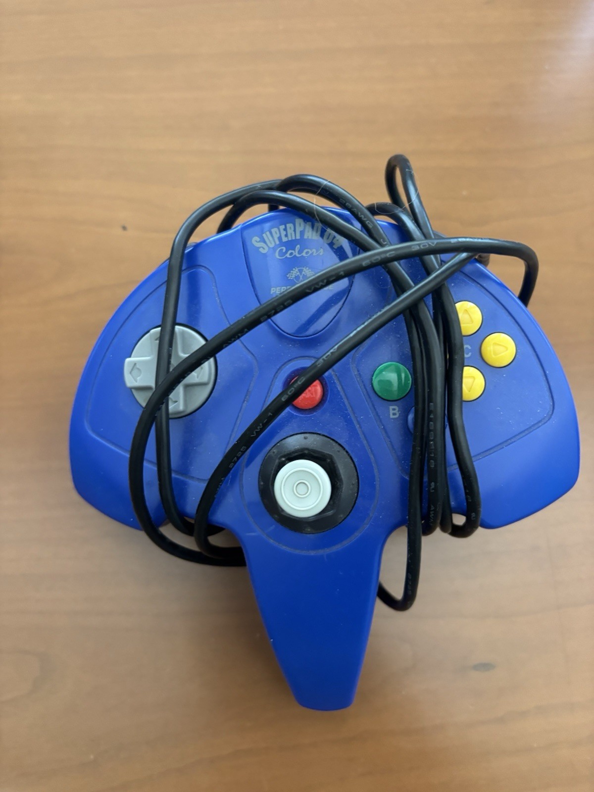 Nintendo 64 w Three Controllers!
