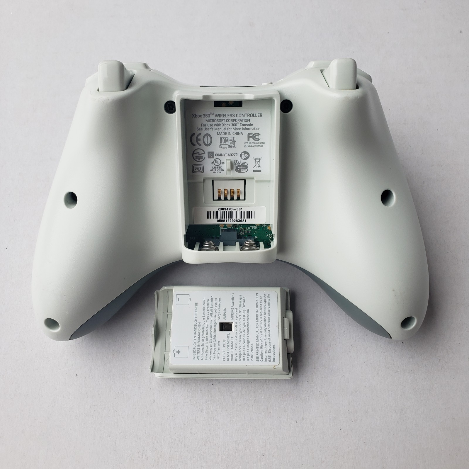 Microsoft Xbox 360 20GB Pro White OEM Controller Headset Cables & 9 Loose Games
