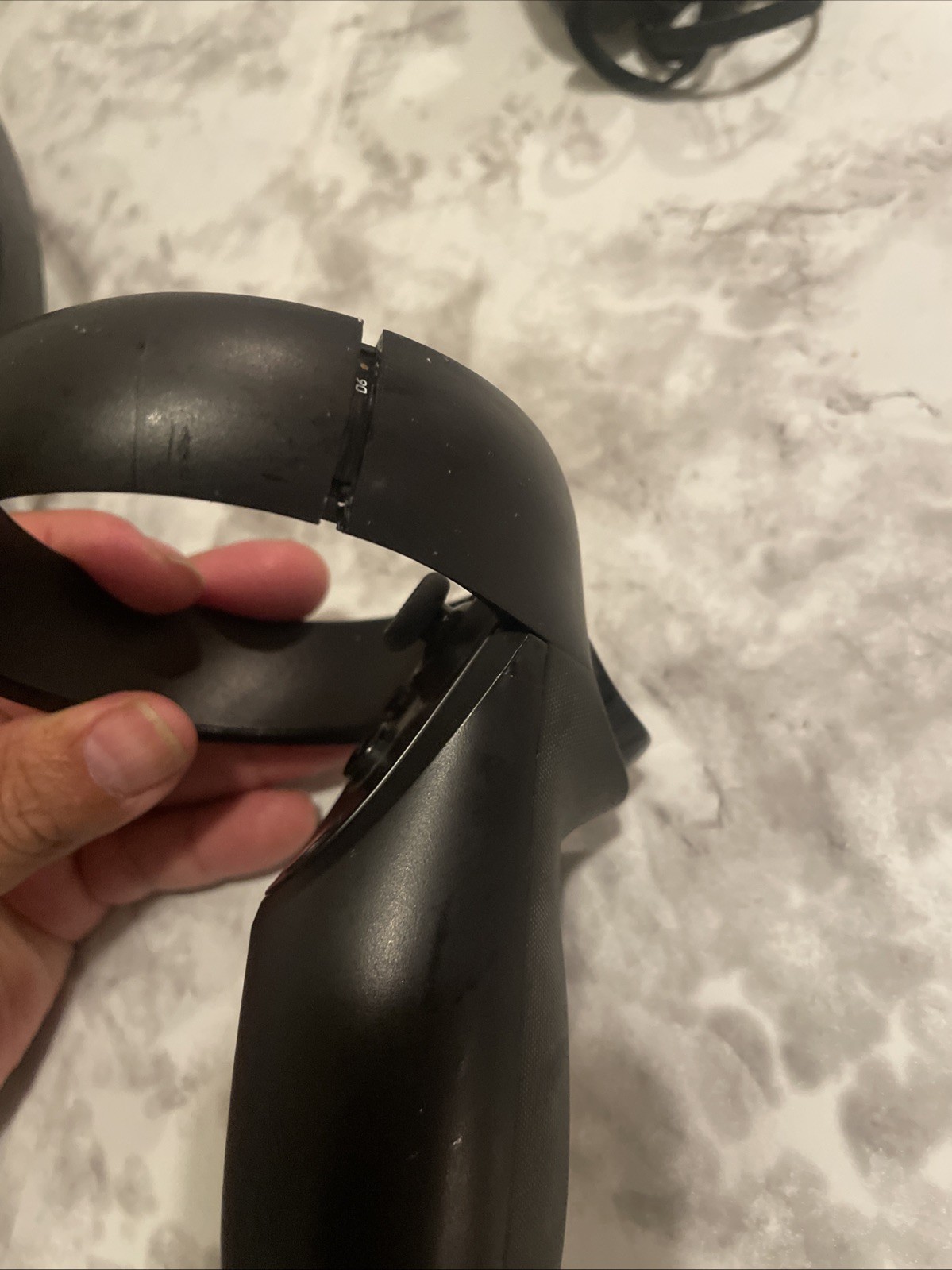 As Is Oculus Quest VR Headset PARTS ONLY UNTESTED Read Description