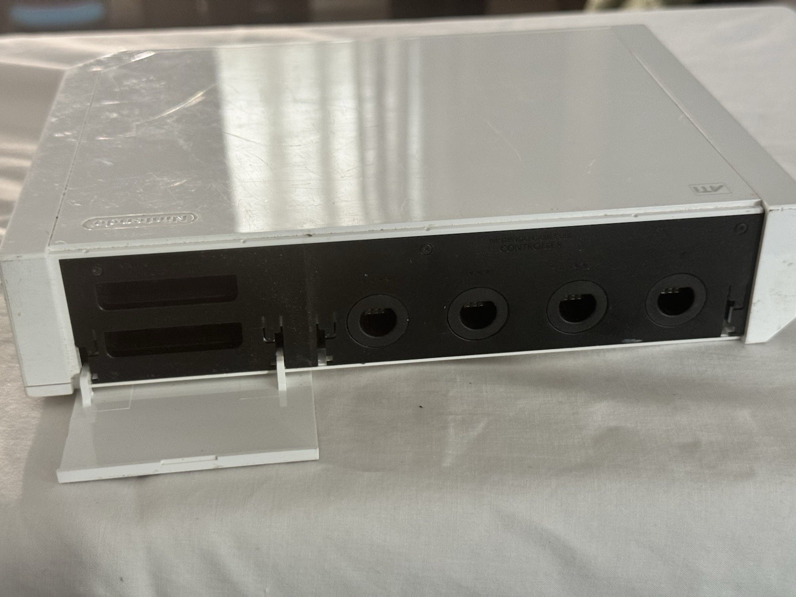Nintendo Wii RVL-001 512 MB Home Console – White