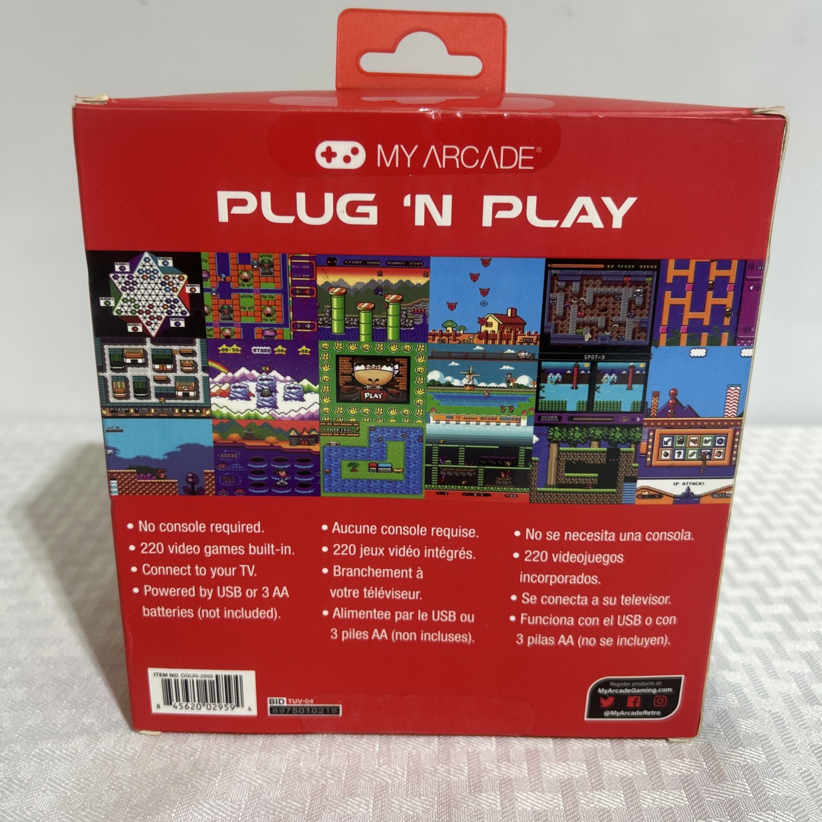 My Arcade Plug ‘N Play 220 Video Games Built in Connect to TV Video NEW SEALED