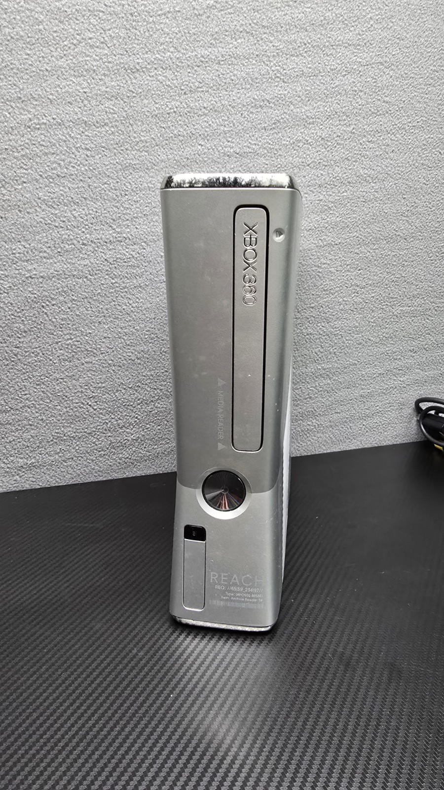 Microsoft Xbox 360 System Halo Reach Console 250GB Console With Wires Tested