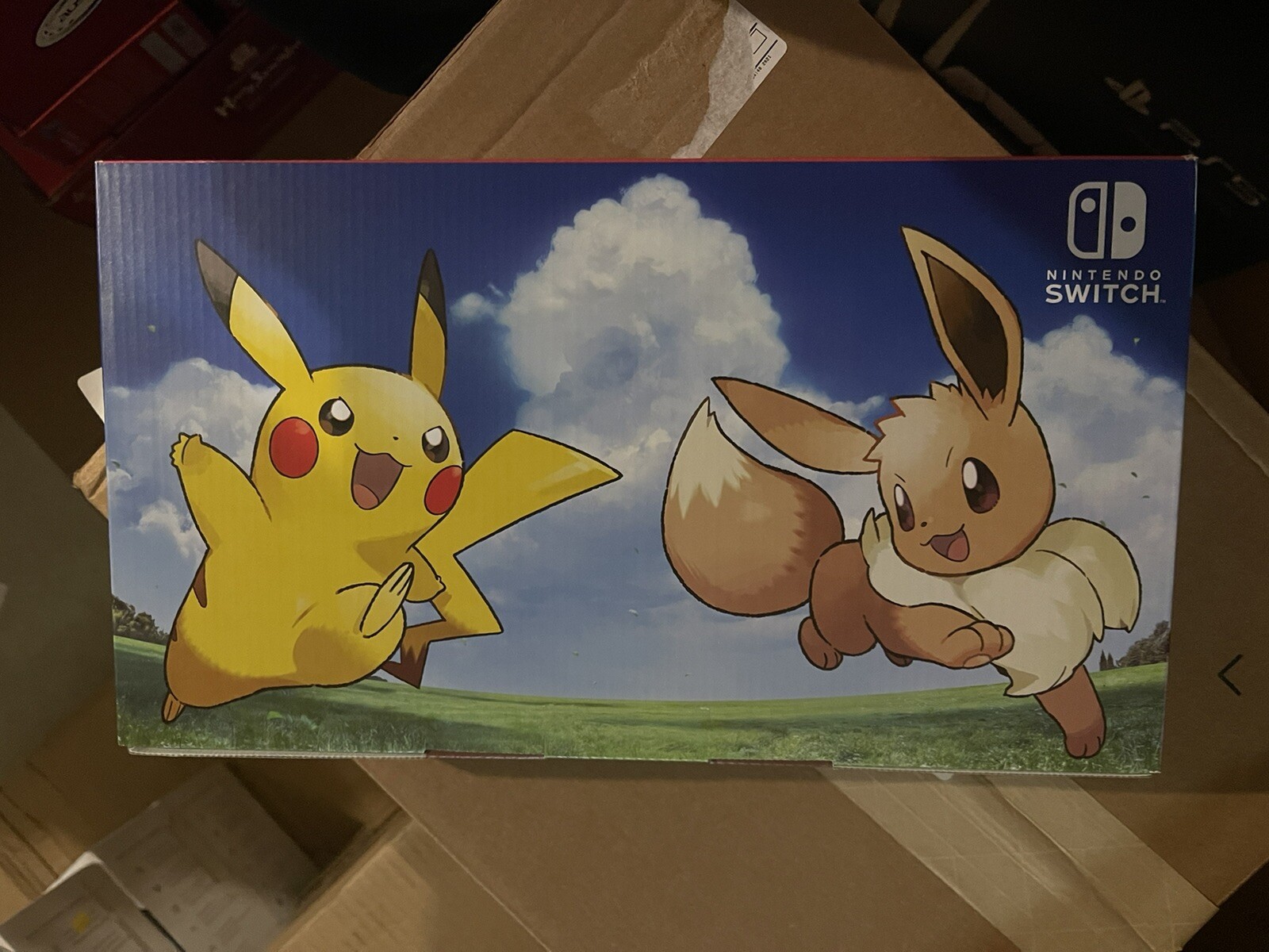 Nintendo Switch Pikachu Edition Bundle Pokemon Let’s Go Pikachu + Poke Ball Plus