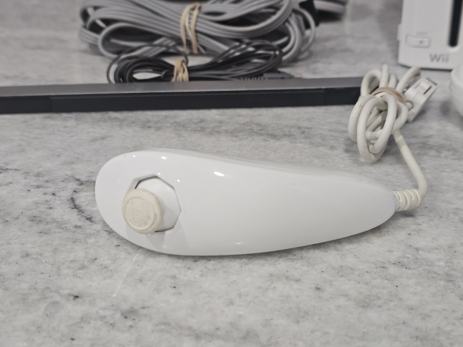 Nintendo Wii RVL-001 (USA) White Console + 21 Pre Installed Games Tested Works!