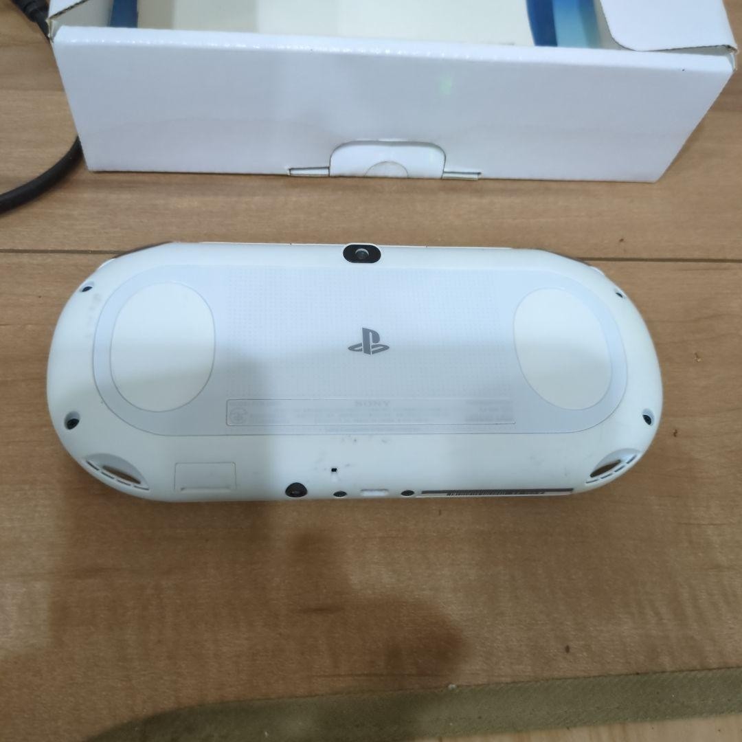 Excellent SONY PS Vita PCH-2000 Console White Tested
