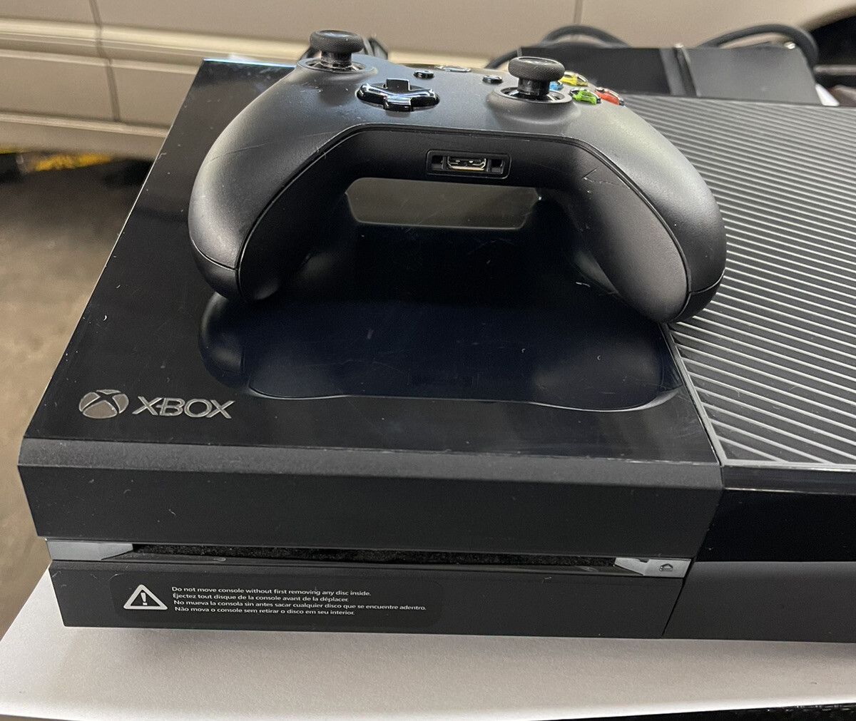 Microsoft Xbox One Day One Edition 500GB Black Console With Cords And Controller