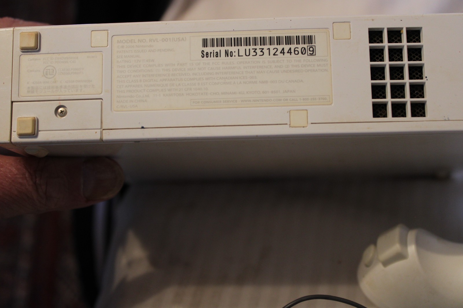 EXCELLENT Condition Nintendo Wii Console, 3 Wii Remotes, 3 Nunchunks & Cables