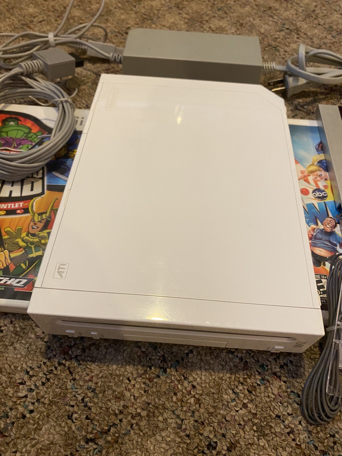 Nintendo Wii RVL-001 512 MB Home Console – White With Games And Cables