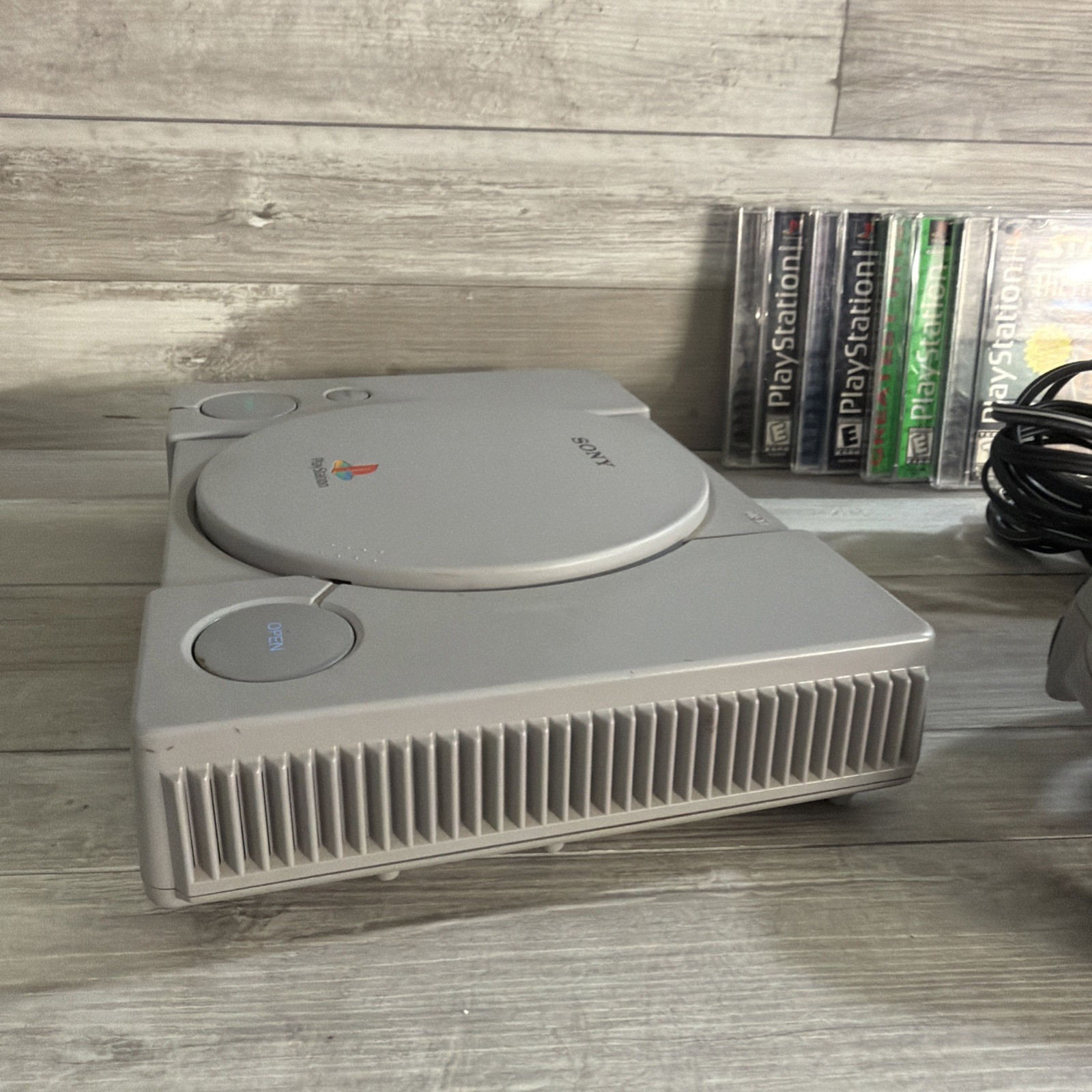 Sony PlayStation 1 Console PS1 SCPH-5501 Console Only Works READ