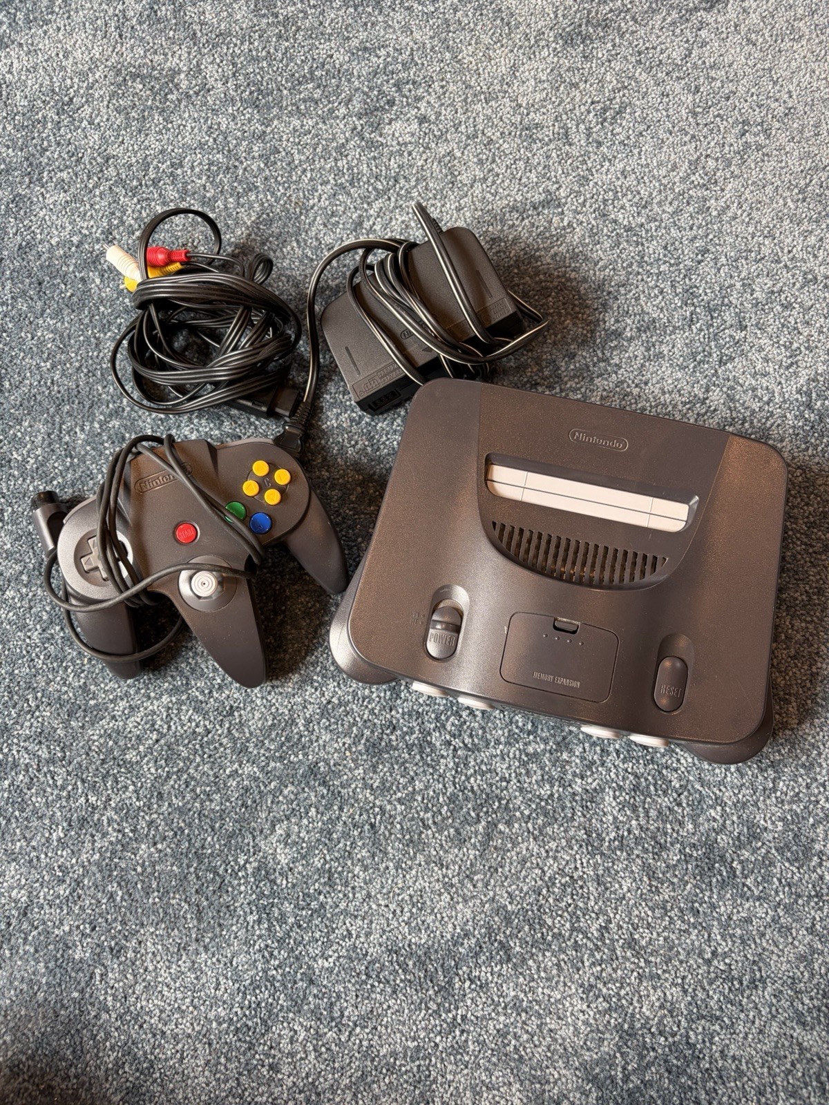 Nintendo 64 Console Bundle w/ Controller, AC Adapter, AV Cable