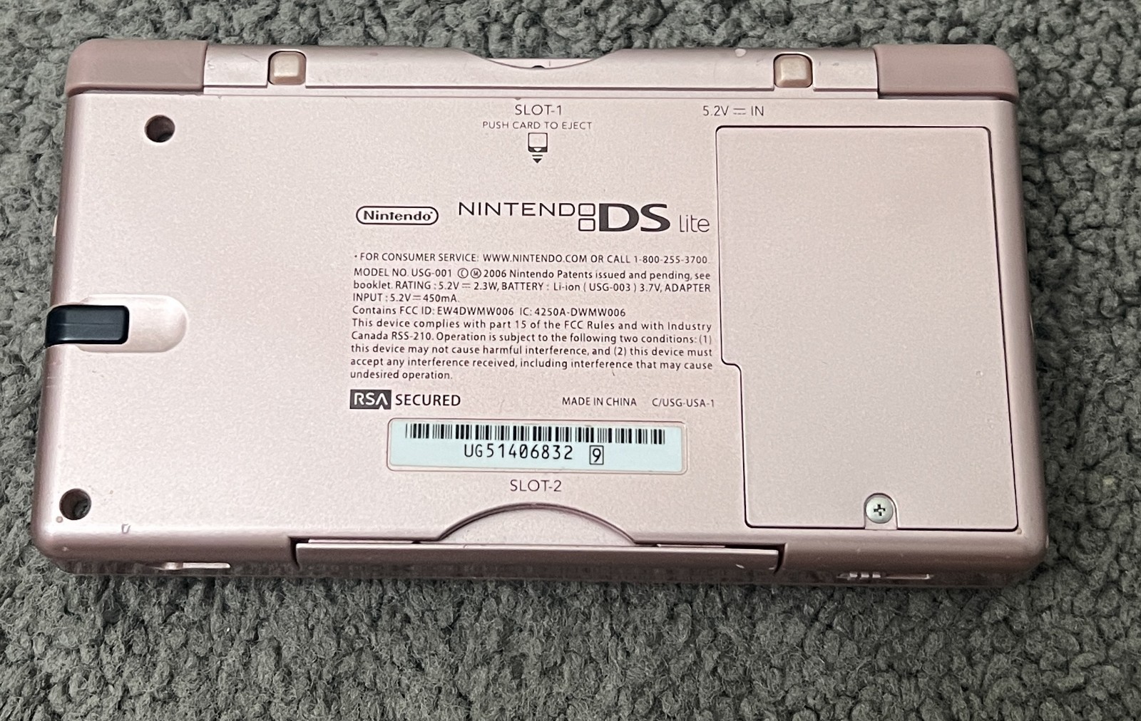 Nintendo DS Lite USG-001 Handheld Console Metallic Rose w/ Stylus