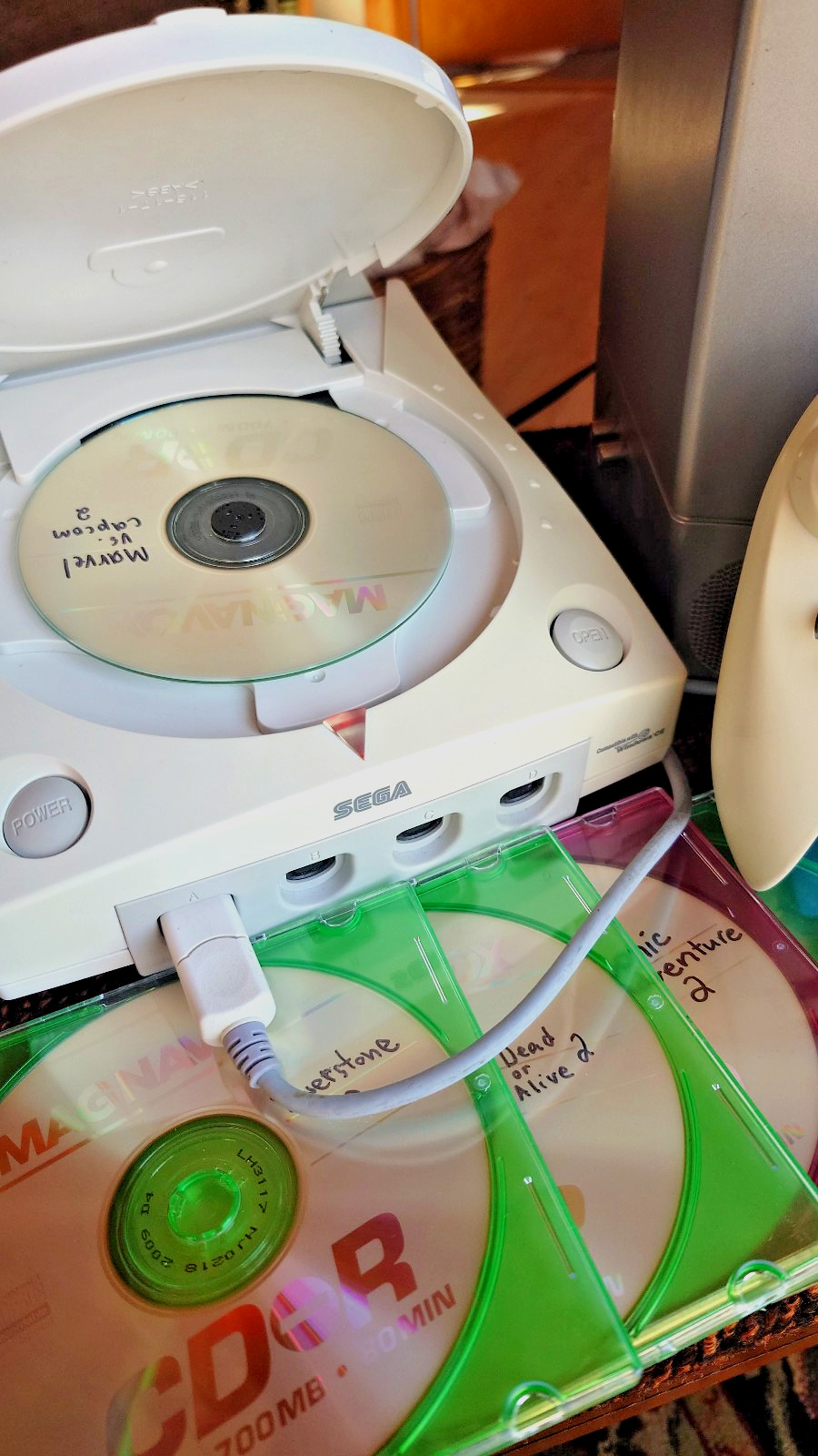 Sega Dreamcast Console + controller, *NEW CLOCK BATTERY* tested, working.