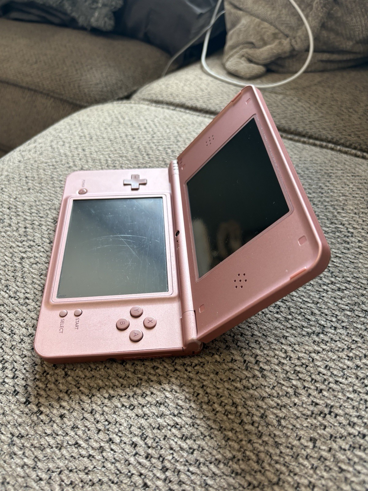 Nintendo DSi XL Handheld Game Console UTL-001 Pink