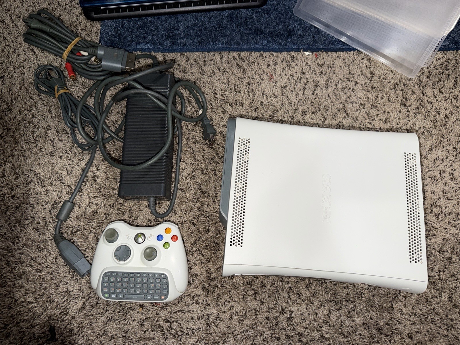 Microsoft Xbox 360 Pro System Bundle 60GB White Console