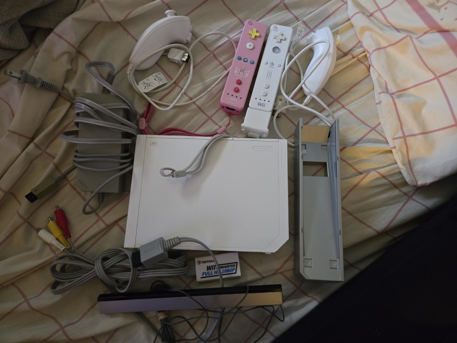 Nintendo Wii Bundle Set Full Console with Games and Extras