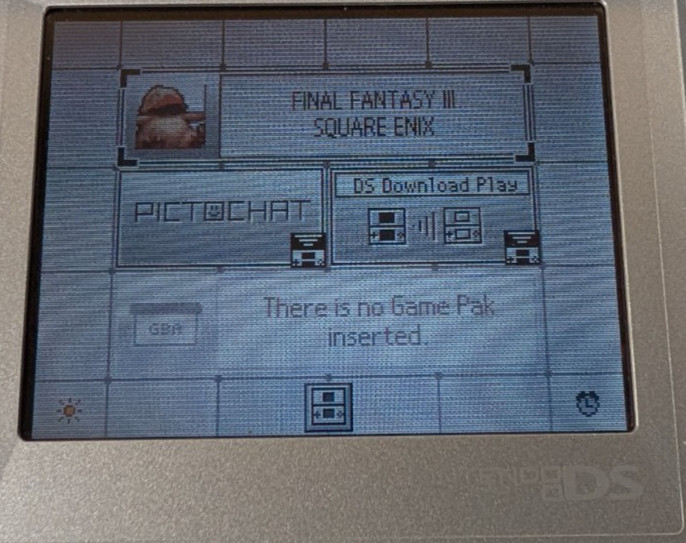 Nintendo DS NTR-001 Silver Bundle Mario Kart, SM64, Final Fantasy, DS SLOT ISSUE