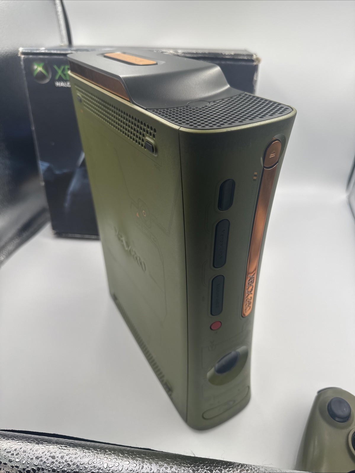 Halo 3 special edition xbox 360 console- Green Edition (read Description As Is )