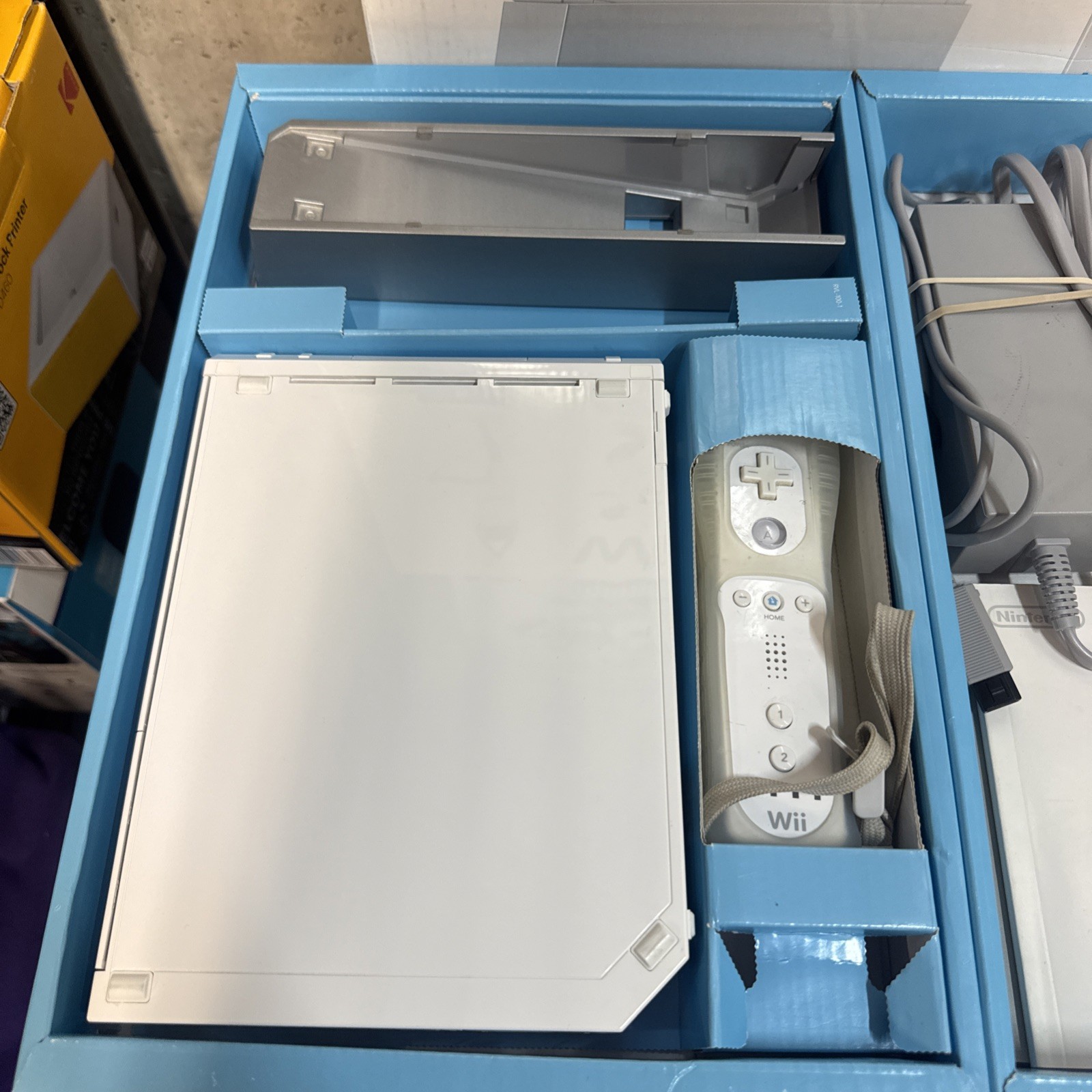 Nintendo Wii (Sports Game Not Included) White Console w/ Box – Tested