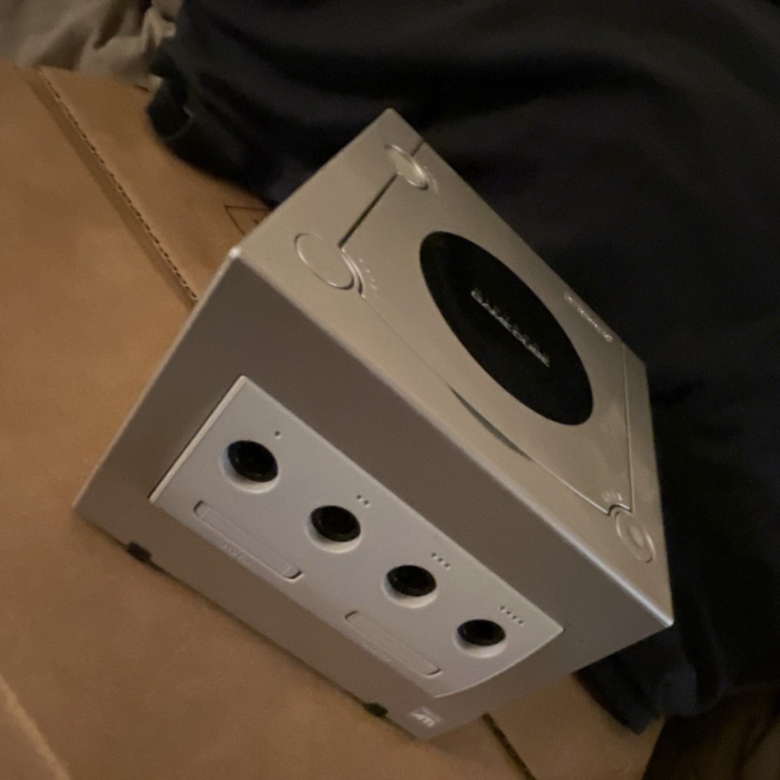 Nintendo GameCube Console Silver NTSC-U/C (US/Canada) DOL-001 Handle Only