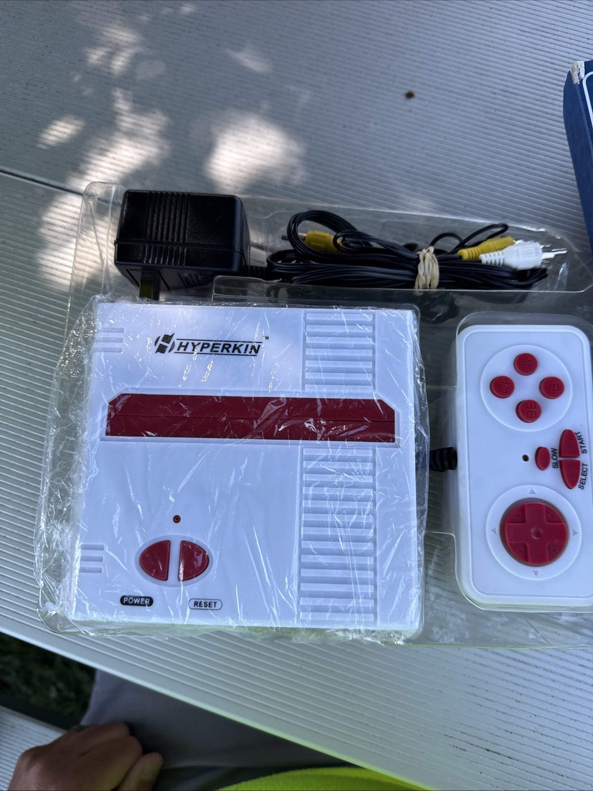 Hyperkin Retron 1 NES System Launch Edition White & Red Console M04041-RD