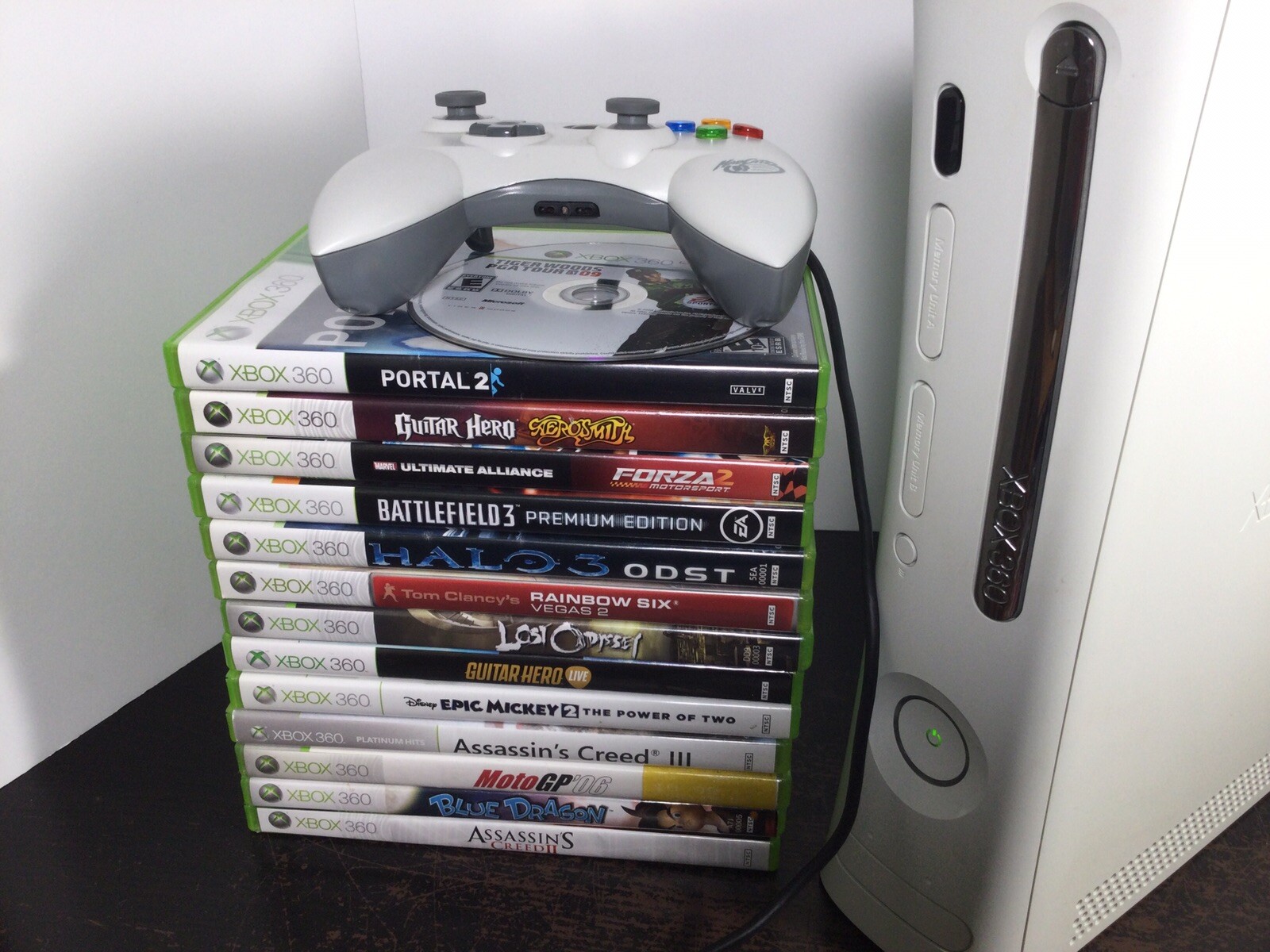 Microsoft Xbox 360 White Console Bundle 1 Controller & 14 Games Complete Tested