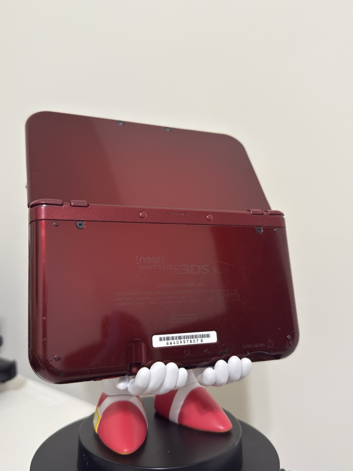 Nintendo New 3DS XL Red Handheld System Wi-Fi 4GB NTSC-U/C (US/CA)