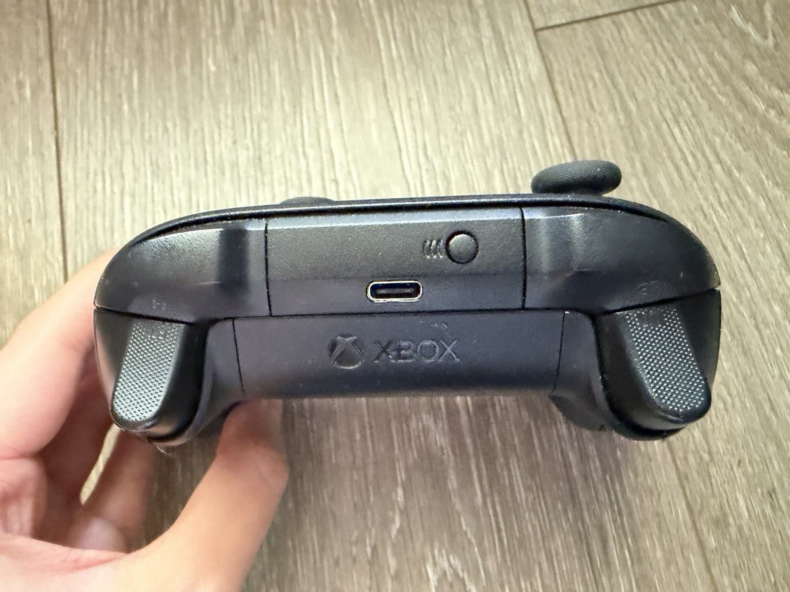 Microsoft Xbox One Original 500GB Video Game Console With Controller Power Brick