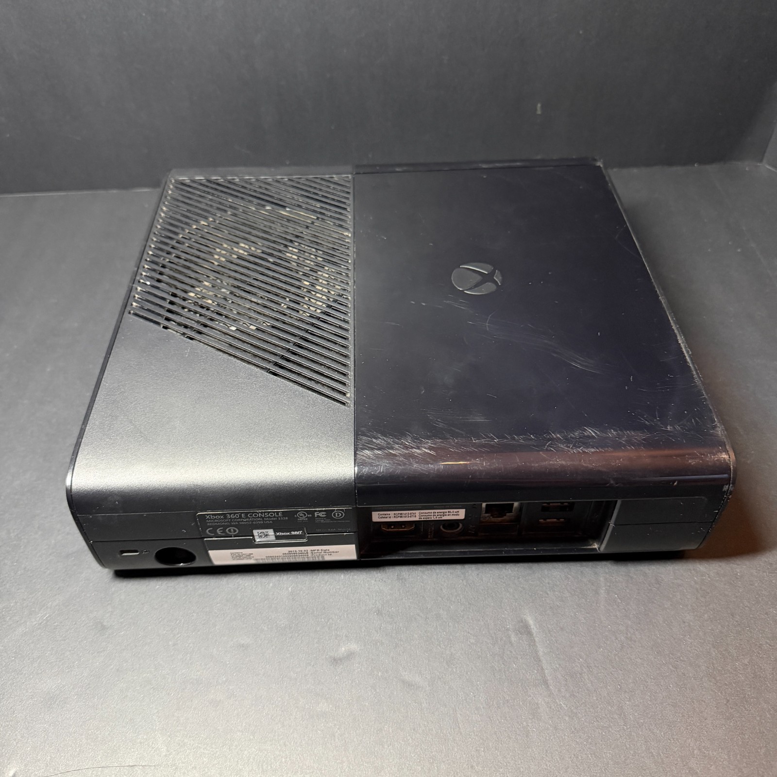 Microsoft Xbox 360 E Console Gaming System Glossy Black 1538 with 1 Controller