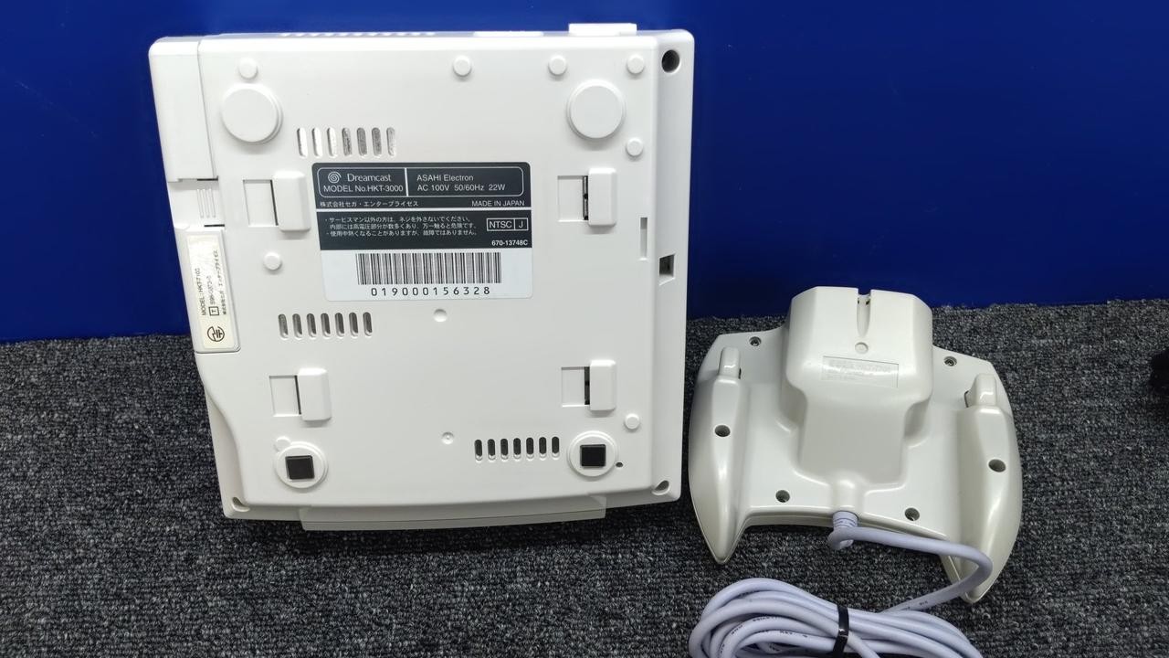 Sega Dreamcast HKT-3000 Console with Box AC Adapter and Cables Used