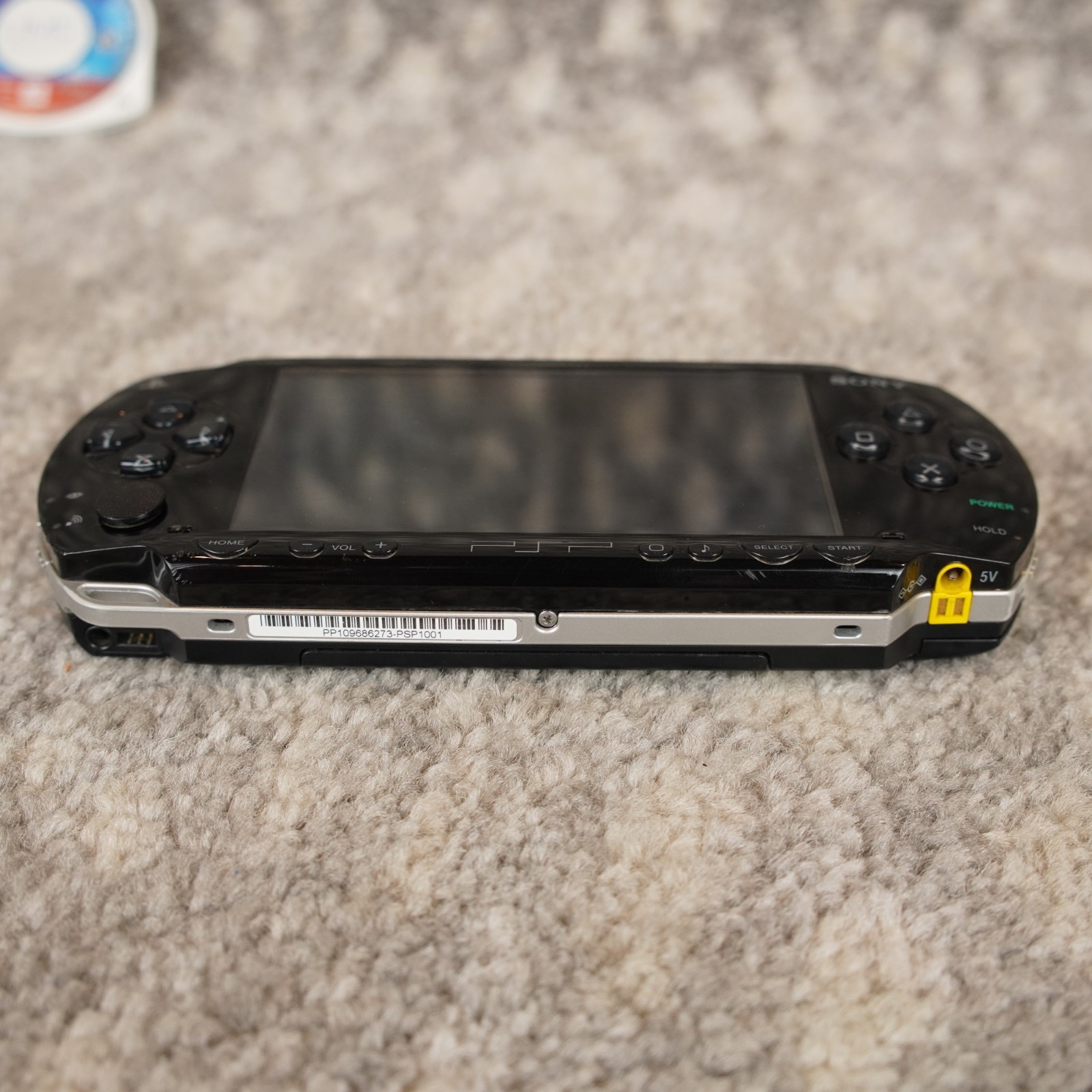 Sony PSP-1001 Handheld Console Black W/ Charger 32MB Stick New Battery Game Disc