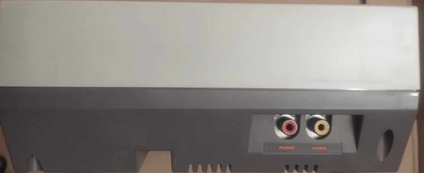Nintendo Entertainment System NES Action Set *NO GAME* Clean Console, Accessorie