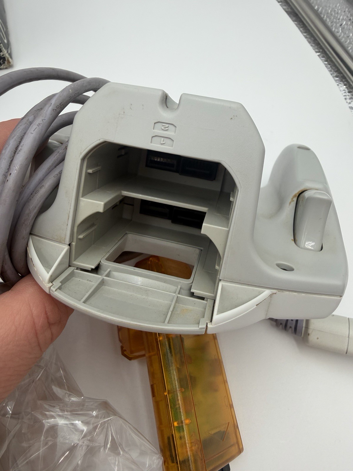 Sega Dreamcast HKT-3020 Console 2 OEM Controllers 2 OEM VMU 1 Game With Extras