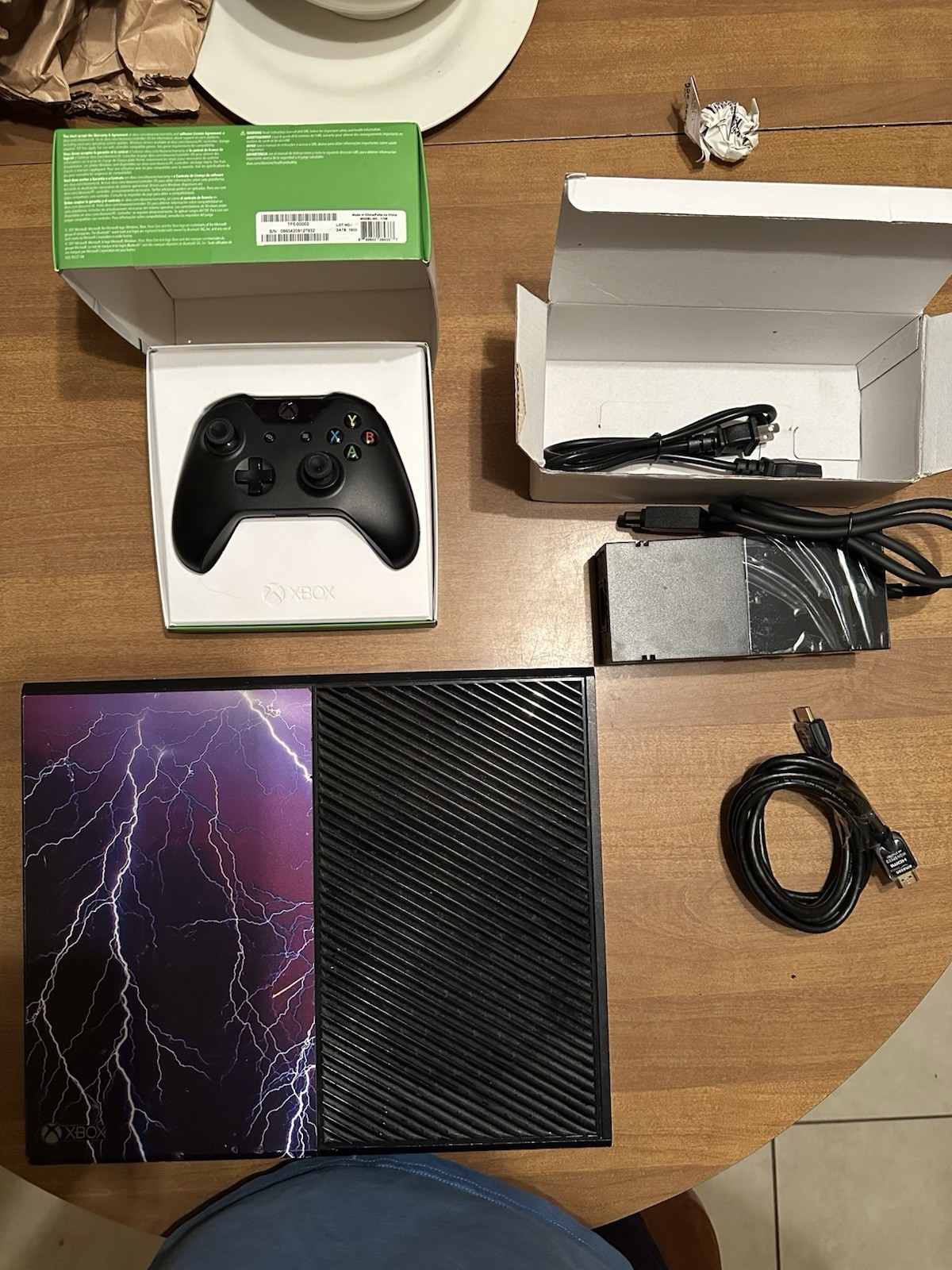 Microsoft Xbox One 500GB Home Console – Black (1540) With Lightning Bolt Skin