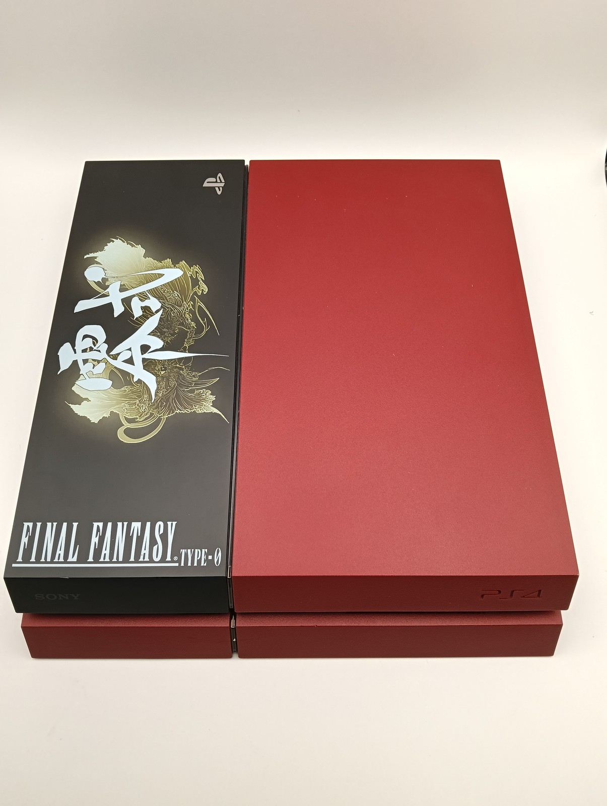PlayStation 4 PS4 FINAL FANTASY Type 0 HD Suzaku Edition 500GB Console Tested